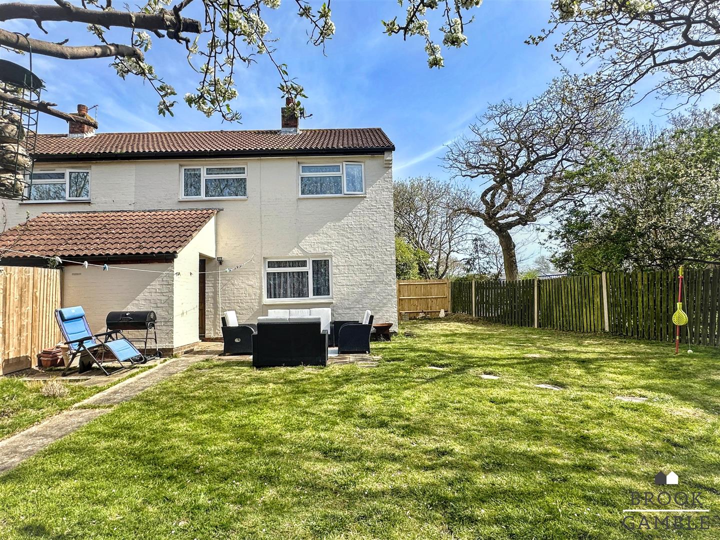 3 Bedroom House. Oulton Close in Eastbourne,  14